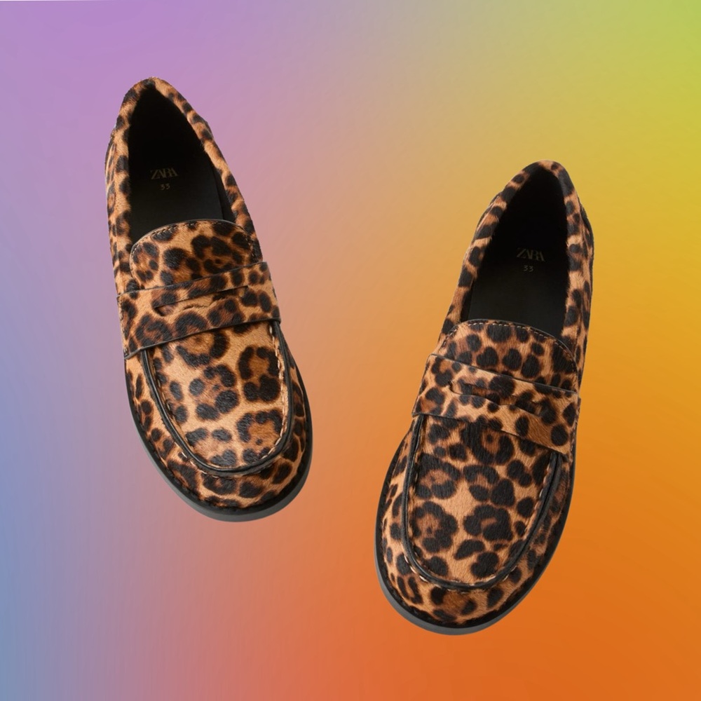 NWT 🐆 ZARA leopard print leather penny loafers.